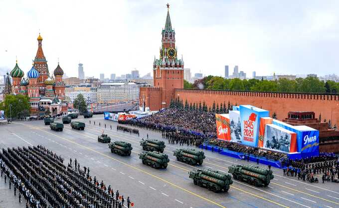 Депутаты Европарламента приедут в Москву на празднование 9 Мая
