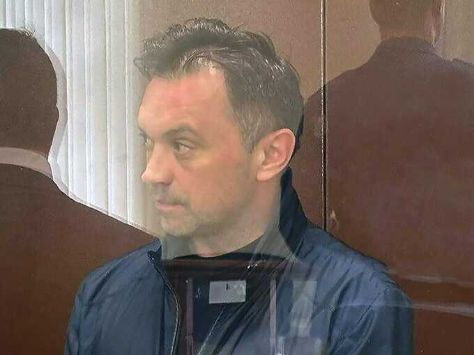 Бывшего сотрудника Минобороны Дмитрия Фомина приговорили к шести годам колонии за взятки