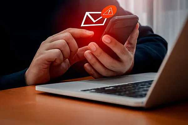 Аферисты используют названия судов и ведомств, ссылаясь на настоящие заседания