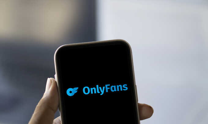 Подписка на OnlyFans может привести к тюремному сроку